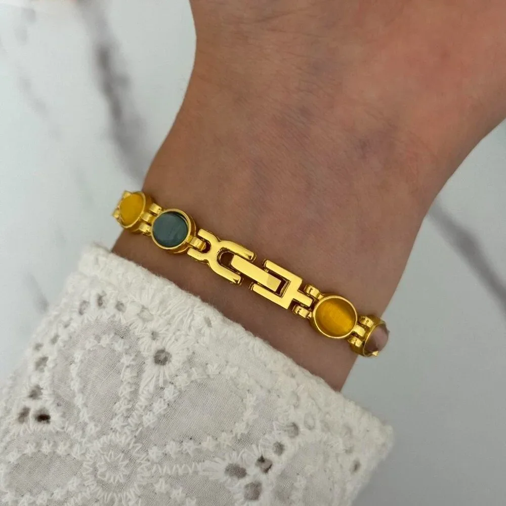 Sku:0223‎ vintage style gold mini watch with multicolored stones + in a gift box